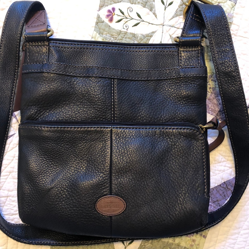 🚨 24 Hr Flash Sale🚨Fossil Crossbody